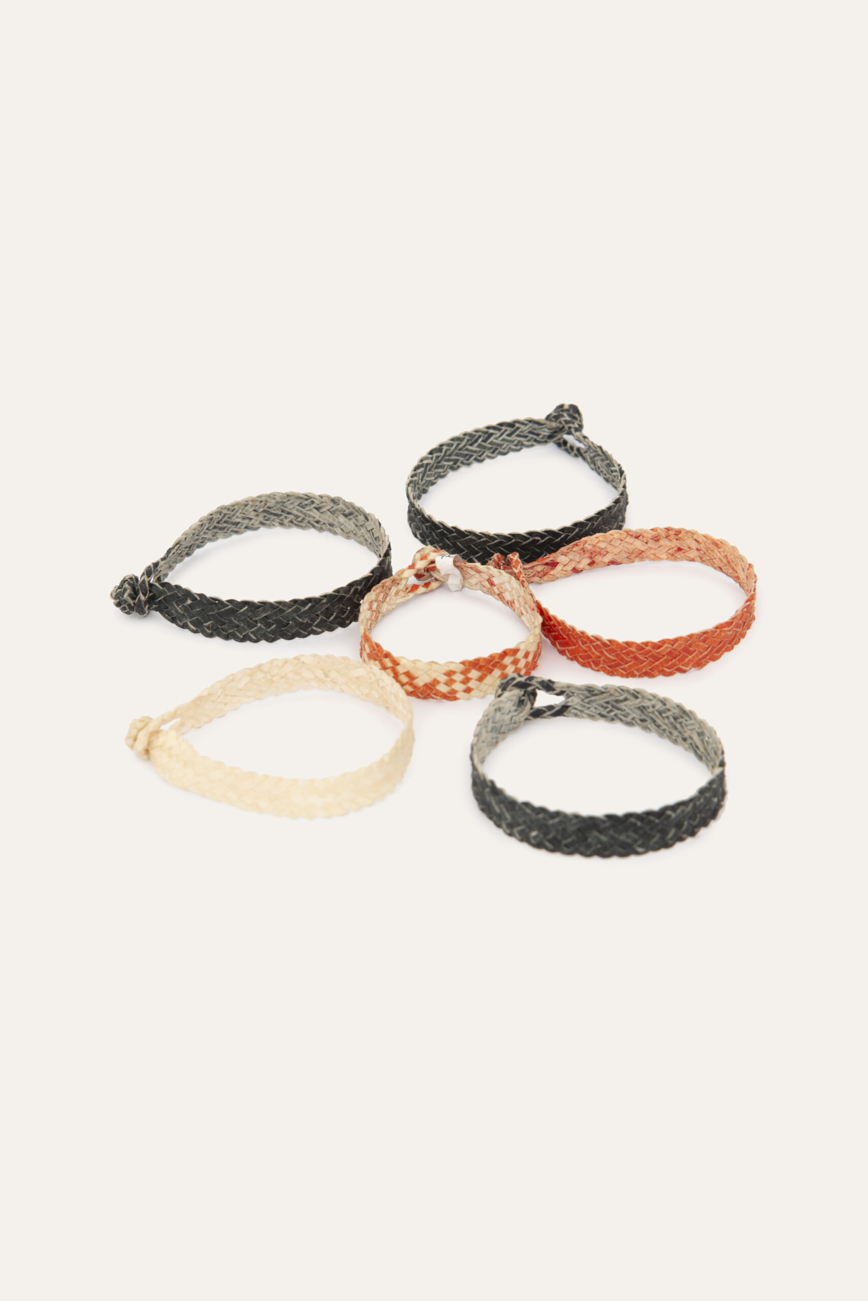 Pulseras Trenzadas Aynié